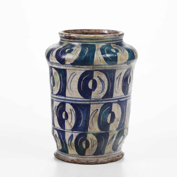 Albarello.<BR>Probabilmente Italia meridionale, prima metà del XX secolo.  - Asta Maioliche e Porcellane - Associazione Nazionale - Case d'Asta italiane