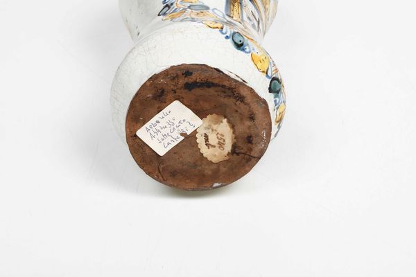 Albarello. <BR>Campania (area napoletana), XVIII secolo (?).  - Asta Maioliche e Porcellane - Associazione Nazionale - Case d'Asta italiane