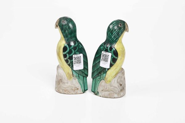 Coppia di pappagalli.<BR>Cina (?), XIX secolo (?).  - Asta Maioliche e Porcellane - Associazione Nazionale - Case d'Asta italiane