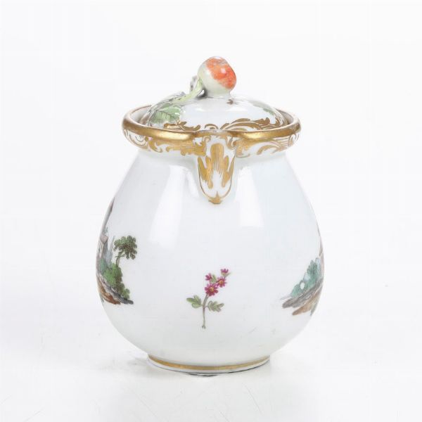 Cremiera con coperchio.<BR>Vienna, metà del XVIII secolo.  - Asta Maioliche e Porcellane - Associazione Nazionale - Case d'Asta italiane