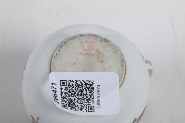 Cremiera con coperchio.<BR>Vienna, metà del XVIII secolo.  - Asta Maioliche e Porcellane - Associazione Nazionale - Case d'Asta italiane