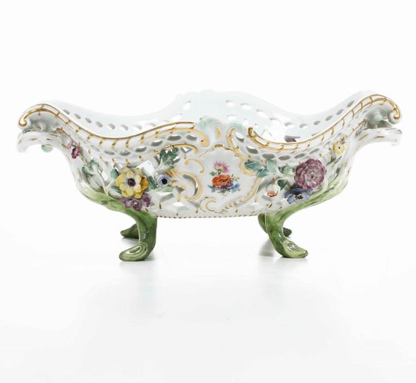 Cestino. <BR>Meissen, inizio del XX secolo.  - Asta Maioliche e Porcellane - Associazione Nazionale - Case d'Asta italiane