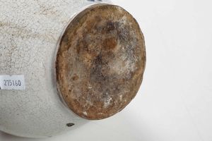 Fiasca. <BR>Campania (area napoletana), XVIII secolo (?).  - Asta Maioliche e Porcellane - Associazione Nazionale - Case d'Asta italiane