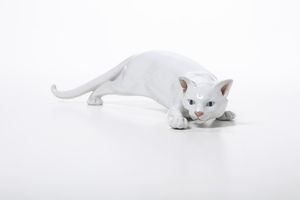 Grande scultura di gatto.<BR>Danimarca, Manifattura Royal Copenhagen, inizio del XX secolo.  - Asta Maioliche e Porcellane - Associazione Nazionale - Case d'Asta italiane