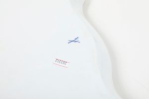 Vassoio, caffettiera, lattiera, zuccheriera e tazza con piattino.<BR>Meissen, fine XIX - inizi del XX secolo.  - Asta Maioliche e Porcellane - Associazione Nazionale - Case d'Asta italiane