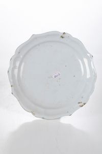 Coppia di piatti.<BR>Nove, Manifattura Antonibon, XVIII secolo.  - Asta Maioliche e Porcellane - Associazione Nazionale - Case d'Asta italiane