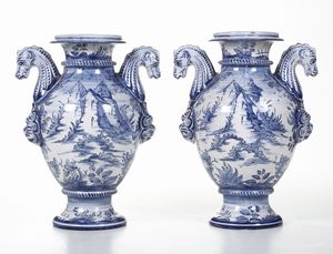 Coppia di vasi.<BR>Liguria, XX secolo.  - Asta Maioliche e Porcellane - Associazione Nazionale - Case d'Asta italiane