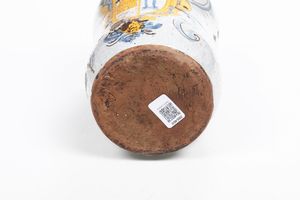 Albarello.<BR>Campania o Puglia, XVIII secolo.  - Asta Maioliche e Porcellane - Associazione Nazionale - Case d'Asta italiane