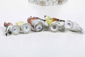 Figura di upupa.<BR>Germania, Manifattura di Potschappel, seconda metà del XX secolo.  - Asta Maioliche e Porcellane - Associazione Nazionale - Case d'Asta italiane