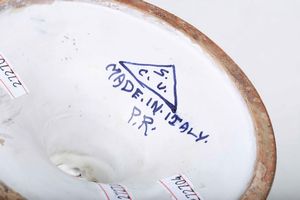 Vaso. <BR>Gualdo Tadino, Manifattura Ruboli, 1930 circa.  - Asta Maioliche e Porcellane - Associazione Nazionale - Case d'Asta italiane