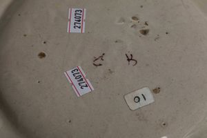 Piatto.<BR>Savona, Manifattura di Giuseppe Boselli, seconda metà del XVIII secolo.  - Asta Maioliche e Porcellane - Associazione Nazionale - Case d'Asta italiane