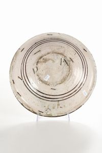 Piatto.<BR>Montelupo, XVII secolo.  - Asta Maioliche e Porcellane - Associazione Nazionale - Case d'Asta italiane