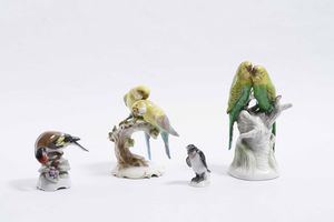 Quattro sculture di volatili. <BR>Germania, Manifatture diverse, Rosenthal, Hutschenreuter e Turingia. XX secolo.  - Asta Maioliche e Porcellane - Associazione Nazionale - Case d'Asta italiane