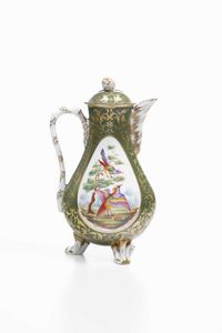 Grande caffettiera.<BR>Francia, Parigi, Manifattura Le Tallec, verso la fine del XX secolo.<BR><BR>  - Asta Maioliche e Porcellane - Associazione Nazionale - Case d'Asta italiane