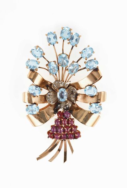 Lotto costituito da due spille e un anello con piccoli diamanti  - Asta Gioielli - Associazione Nazionale - Case d'Asta italiane