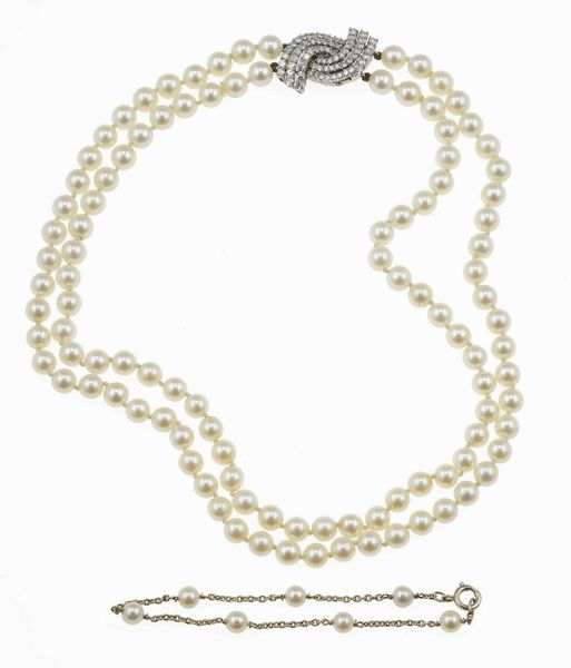 Lotto composto da una collana ed un bracciale con perle coltivate  - Asta Gioielli - Associazione Nazionale - Case d'Asta italiane