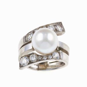 Anello ed orecchini con diamanti e perle coltivate  - Asta Gioielli - Associazione Nazionale - Case d'Asta italiane