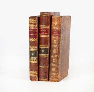 Voltaire - La Henriade, Didot Parigi 1801; - Histoire de Charles XII Roi de Suede, Didot Parigi 1817; e Montesquieu - Considerations sur les causes des Romains et de leur decadence, Didot Parigi 1802.  - Asta Libri Antichi e Stampe - Associazione Nazionale - Case d'Asta italiane