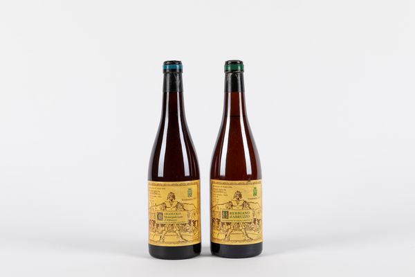 Abruzzo : Valentini 1 bt Trebbiano d'Abruzzo 1997, 1 bt Cerasuolo 1997  - Asta Vini e Distillati - Associazione Nazionale - Case d'Asta italiane