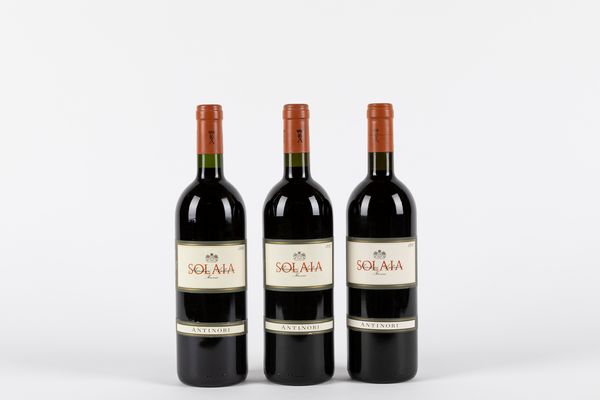 Toscana : Verticale Solaia 3 bts 1996-1998  - Asta Vini e Distillati - Associazione Nazionale - Case d'Asta italiane
