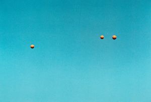 John Baldessari : Throwing Three Balls in the Air to Get a Straight Line  - Asta Fotografia - Associazione Nazionale - Case d'Asta italiane