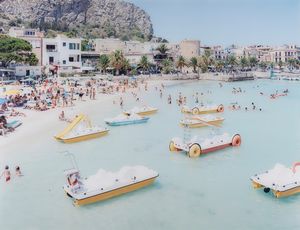 Massimo Vitali - Mondello Paddle Boats - 2783
