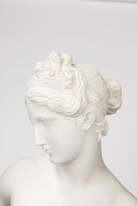Seguace di Bertel Thorvaldsen (Copenaghen 1770 – 1844) : Venere vincitrice  - Asta Arte Figurativa tra XIX e XX Secolo - Associazione Nazionale - Case d'Asta italiane