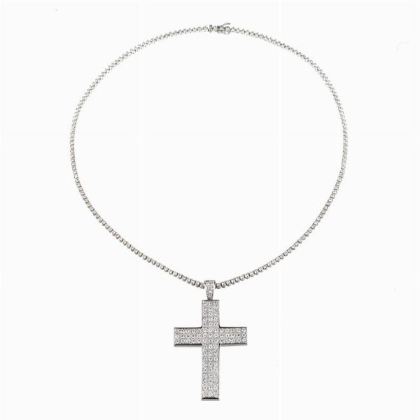 COLLANA CON PENDENTE A CROCE  - Asta Gioielli  - Associazione Nazionale - Case d'Asta italiane