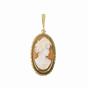 GRUPPO DI PENDENTI  - Asta Gioielli  - Associazione Nazionale - Case d'Asta italiane