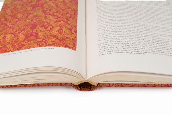 Giovanni Tescione : San Leucio e l'arte della seta nel mezzogiorno d'Italia  - Asta Libri, Autografi e Stampe - Associazione Nazionale - Case d'Asta italiane