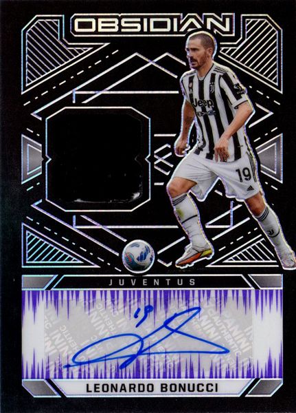 Leonardo  Bonucci : Juventus - Panini Obsidian Purple Match Used Patch 26/75  - Asta Pop Culture / Memorabilia e Card - Associazione Nazionale - Case d'Asta italiane