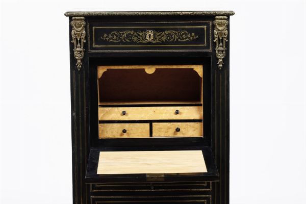 Secretaire Napoleone III lastronato ed intarsiato. XIX secolo  - Asta Antiquariato e dipinti - Associazione Nazionale - Case d'Asta italiane