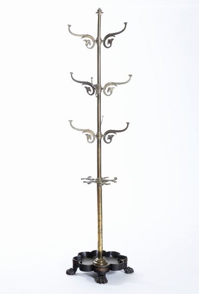 Attaccapanni  - Asta Antiquariato e dipinti - Associazione Nazionale - Case d'Asta italiane