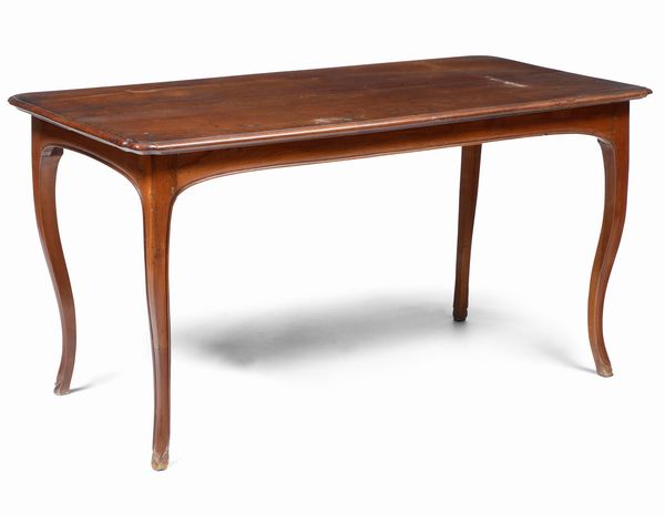 Tavolo in noce. XVIII secolo  - Asta Antiquariato e dipinti - Associazione Nazionale - Case d'Asta italiane