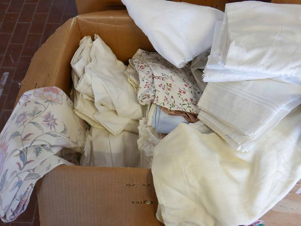 Lotto di quattro scatole  - Asta Antiquariato e dipinti - Associazione Nazionale - Case d'Asta italiane