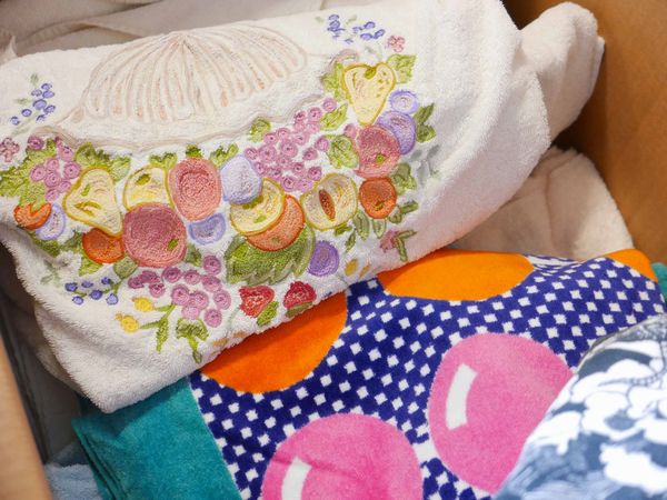 Lotto di cinque scatole  - Asta Antiquariato e dipinti - Associazione Nazionale - Case d'Asta italiane