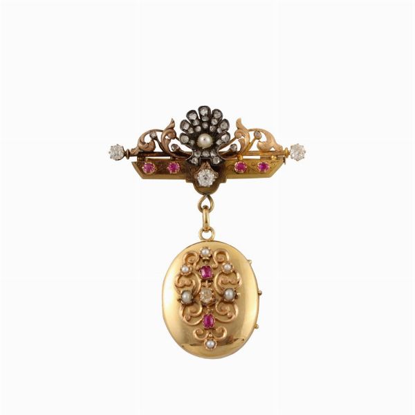 SPILLA CON PORTARITRATTO  - Asta Gioielli Importanti - Associazione Nazionale - Case d'Asta italiane