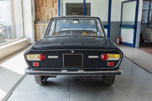 Lancia : Fulvia coup 1.3 S (seconda serie) - 1972  - Asta Automobili  - Associazione Nazionale - Case d'Asta italiane
