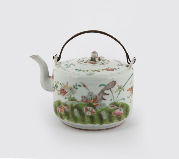 Teiera in porcellana, Cina, dinastia Qing  - Asta Antiquariato - Mobili, Sculture e Oggetti d'Arte - Associazione Nazionale - Case d'Asta italiane