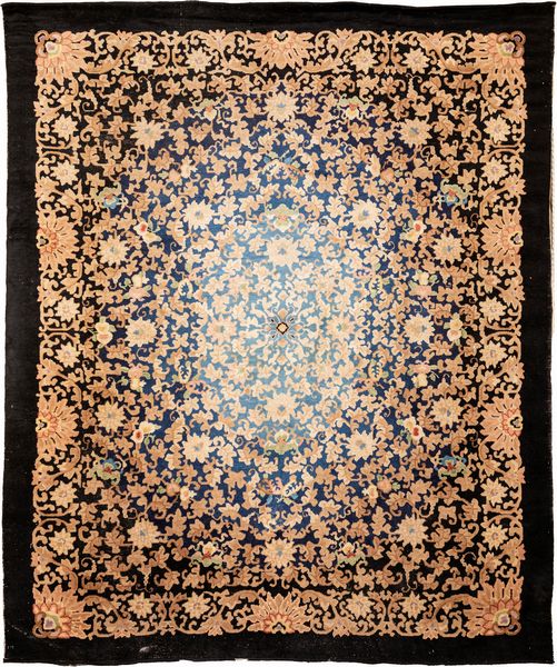 Tappeto cinese fondo blu  - Asta Antiquariato - Mobili, Sculture e Oggetti d'Arte - Associazione Nazionale - Case d'Asta italiane