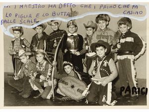 Claudio Parigi : Due fotografie: Domani c'� l'allenamento e Ci vuole buona educazione anche a carnevale  - Asta Arte Moderna e Contemporanea - Associazione Nazionale - Case d'Asta italiane