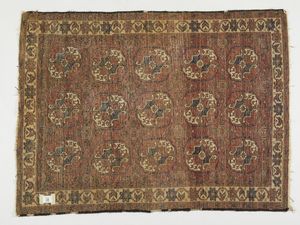 BUKARA : Tappeto con decorazione a medaglioni su fondo rosso inquadrato da fascia esterna, XX secolo  - Asta Asta 423 | ARTE ANTICA E DEL XIX SECOLO Online - Associazione Nazionale - Case d'Asta italiane