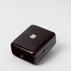 Enrico Volpe Bari per Zenith,1900 - 1910, orologio da tasca   suoneria ore/quarti al passaggio e su domanda , cassa in oro 18 kt, movimento grand sonnerie ore e quarti a carillon su gong, scappamento ad ancora, quadrante in smalto bianco, 30 rubini  - Asta Orologi da Tasca - Associazione Nazionale - Case d'Asta italiane