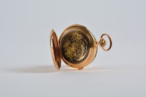 Le Coultre et Co orologio da tasca ripetizione minuti e cronografo del 1900 circa. <BR>Cassa 4 corpi in oro rosa 18kt, tipo savonette, attivazione della ripetizione a slitta, a pulsante per il crono. <BR>Quadrante in smalto bianco. <BR>Movimento Le Coultre a ponti separati, spirale Breguet, scappamento ad ancora. <BR>Suoneria a due martelli  su due gong.  - Asta Orologi da Tasca - Associazione Nazionale - Case d'Asta italiane