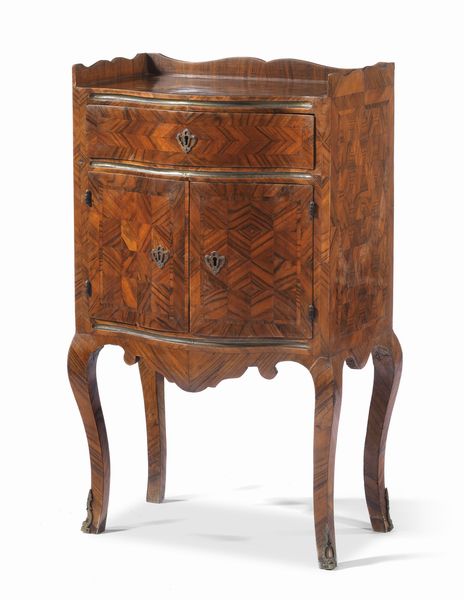 Comodino Luigi XVI intarsiato in legni vari  - Asta Dipinti e Sculture del XIX e XX secolo - Associazione Nazionale - Case d'Asta italiane