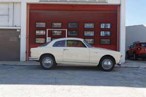 Alfa Romeo : Giulietta Sprint (Bertone)  - Asta Automobili da Collezione - Associazione Nazionale - Case d'Asta italiane