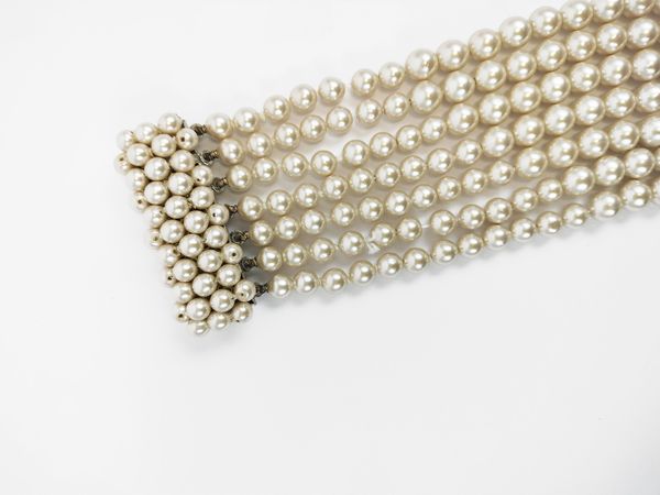 Collier a sette fili in perle simulate degrad�  - Asta Vintagemania - Associazione Nazionale - Case d'Asta italiane