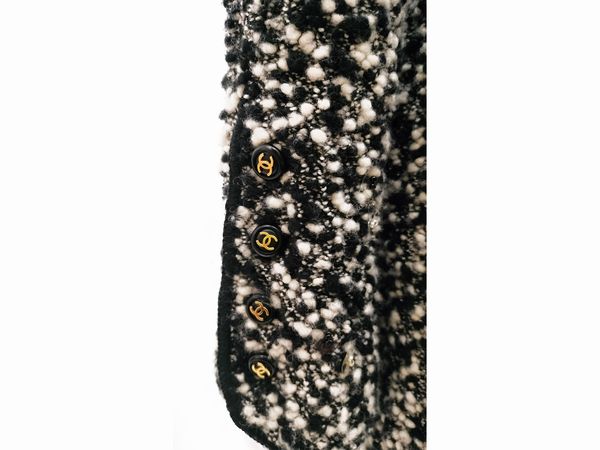 Chanel, Completo in maglia boucl� sale e pepe  - Asta Vintagemania - Associazione Nazionale - Case d'Asta italiane