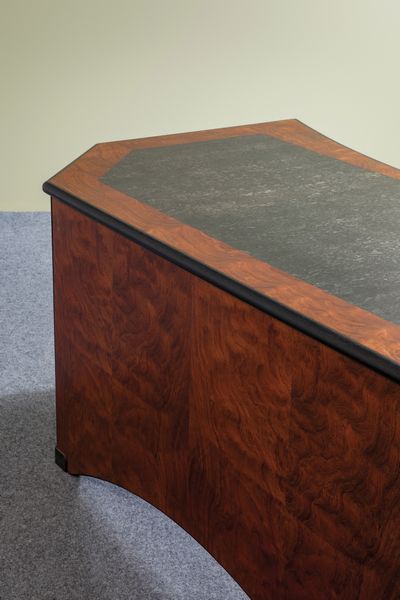 LUIGI CACCIA DOMINIONI : Scrivania mod. Rivoli  - Asta Made in Gavina - Associazione Nazionale - Case d'Asta italiane