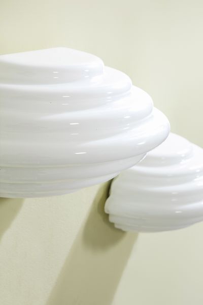 Kazuhide Takahama : Quattro lampade da parete mod. Kumo  - Asta Made in Gavina - Associazione Nazionale - Case d'Asta italiane